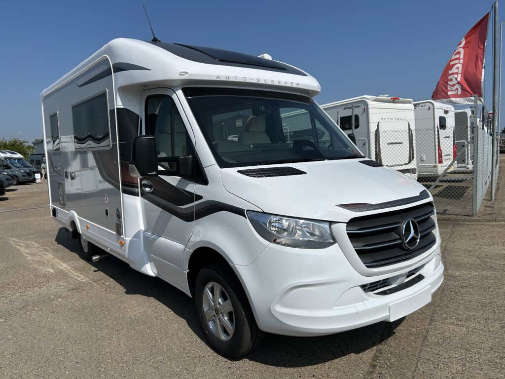 Auto-Sleeper Bourton, Mercedes Automatic 165bhp
