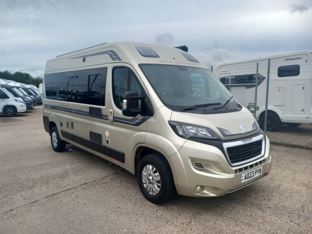 Auto-Sleepers Warwick Duo, Peugeot 2.2 140bhp