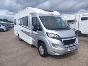 Elddis Majestic 195, Peugeot 2.2 160Bhp Manual